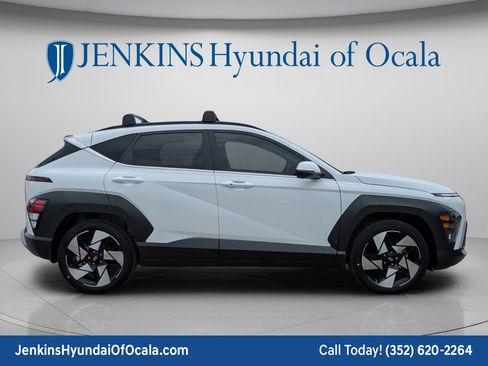 New 2026 Hyundai Kona Limited FWD image 3