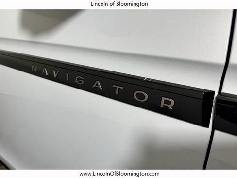 Certified 2025 Lincoln Navigator L Black Label AWD/4WD image 16