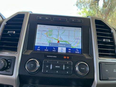 Used 2021 Ford F350 Lariat w/ Lariat Ultimate Package AWD/4WD image 28