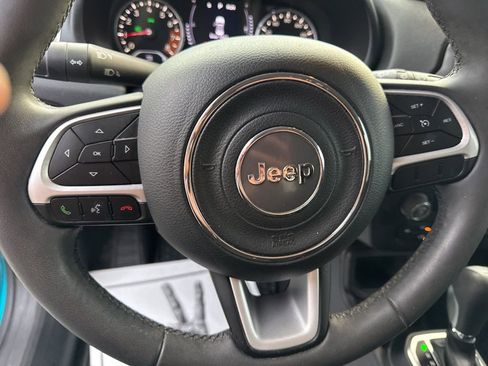 Used 2019 Jeep Renegade Latitude image 15