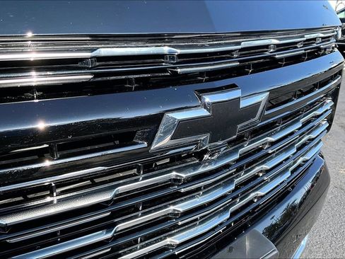 Used 2025 Chevrolet Tahoe High Country AWD/4WD image 29