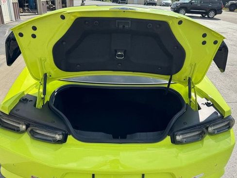 Used 2020 Chevrolet Camaro SS RWD image 26