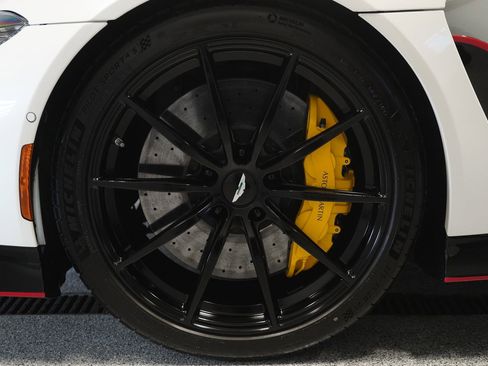 Used 2023 Aston Martin V12 Vantage RWD image 8