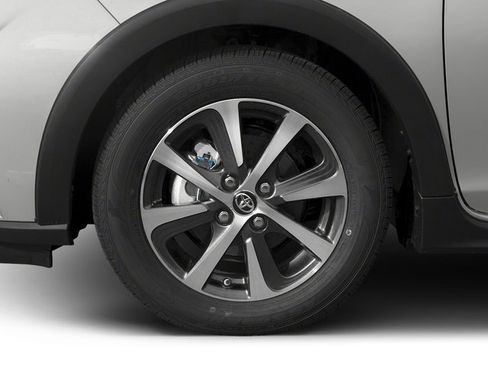 Used 2018 Toyota Prius C One w/ Carpet Mat Package image 11