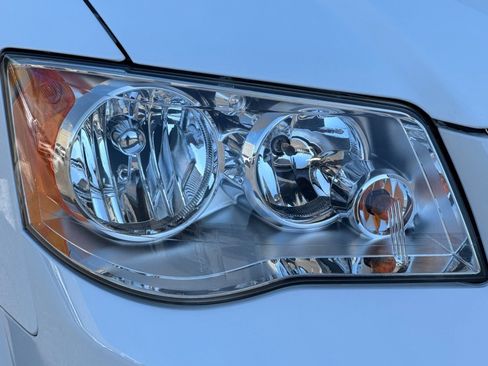 Used 2019 Dodge Grand Caravan SXT FWD image 10