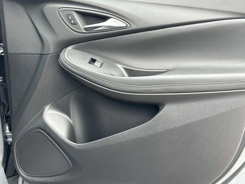 Used 2023 Buick Encore GX Select w/ Safety Package II image 18