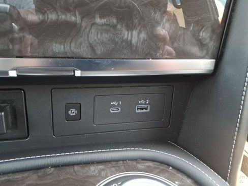 Used 2023 Nissan Armada Platinum w/ Captain's Chairs Package AWD/4WD image 26