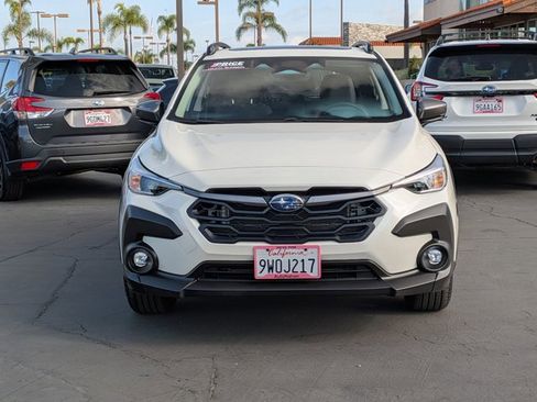 Certified 2025 Subaru Crosstrek 2.0i Premium image 3