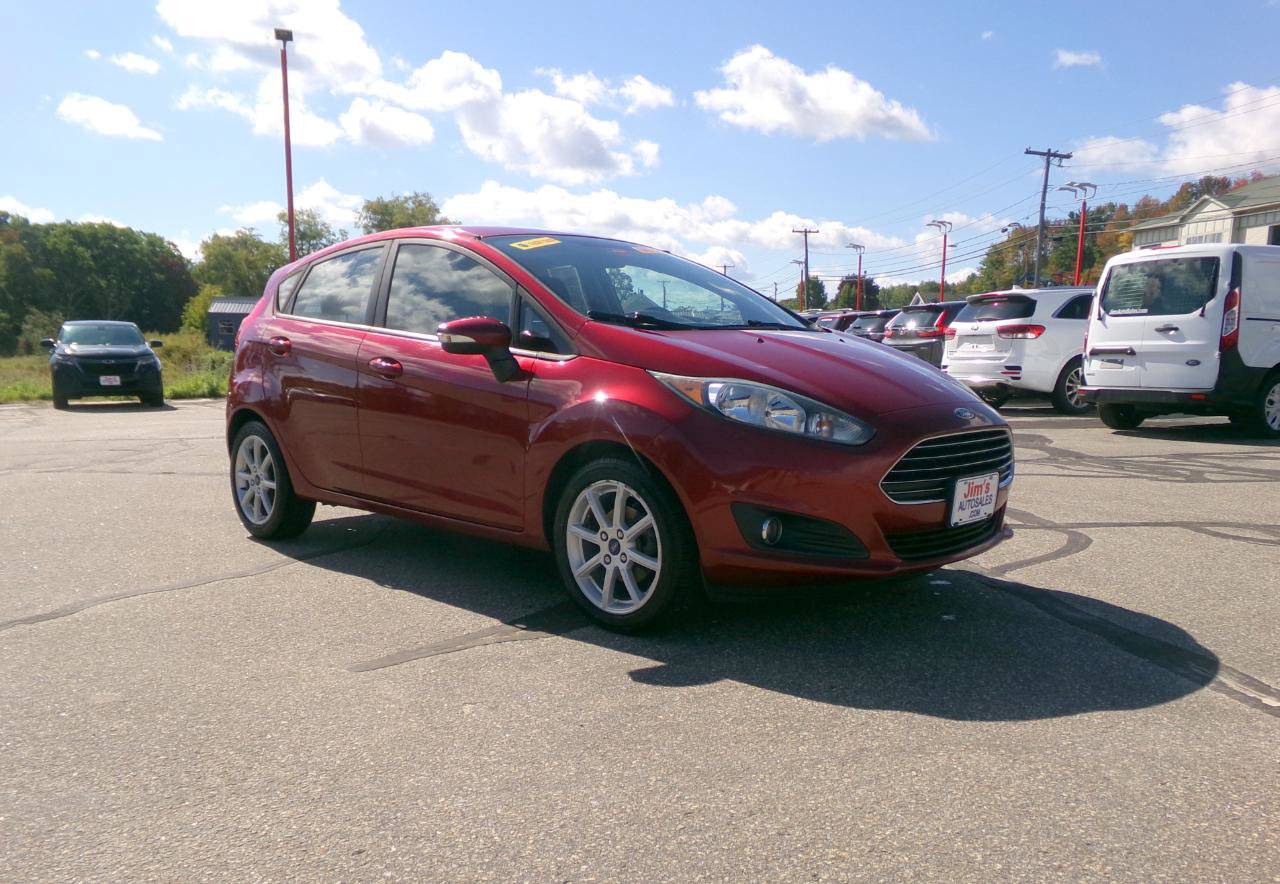 Used 2014 Ford Fiesta SE w/ Equipment Group 201B FWD image 6