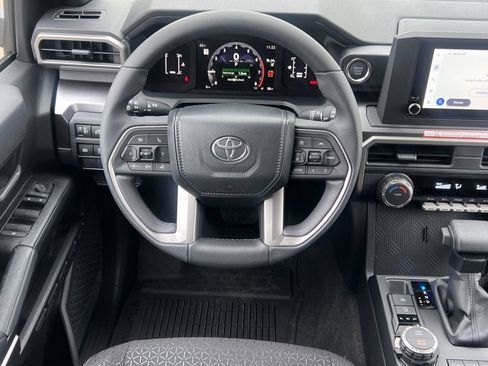 New 2026 Toyota 4Runner SR5 AWD/4WD image 14