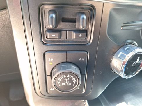Used 2023 Ford F150 Lariat AWD/4WD image 24