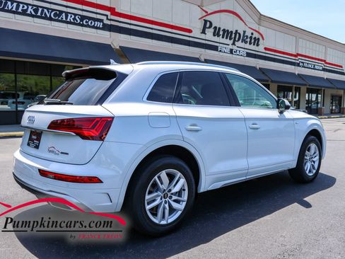 Used 2023 Audi Q5 2.0T Premium w/ Convenience Package AWD/4WD image 3