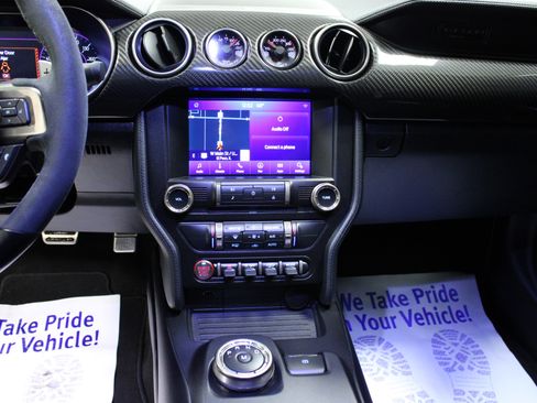 Used 2021 Ford Mustang Shelby GT500 w/ Technology Package image 16