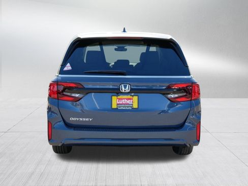 Certified 2026 Honda Odyssey EX-L image 6