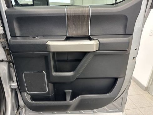 Used 2020 Ford F350 Lariat AWD/4WD image 12