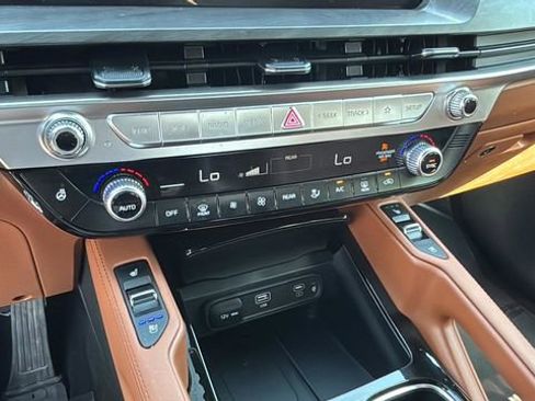 Used 2024 Kia Telluride EX X-Line AWD/4WD image 31