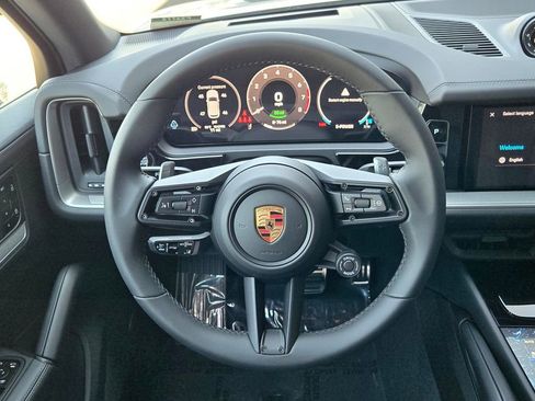 New 2025 Porsche Cayenne S image 15