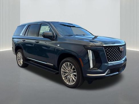New 2026 Cadillac Escalade Luxury AWD/4WD image 3