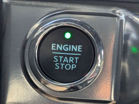 Used 2023 Ford F150 Lariat image 30