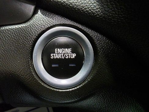 Used 2019 Chevrolet Equinox LT image 41