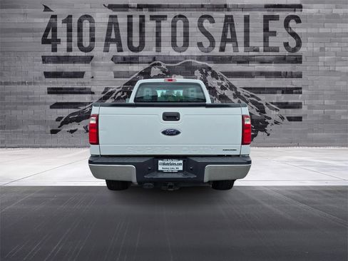 Used 2013 Ford F250 XL w/ PWR Equipment Group AWD/4WD image 4