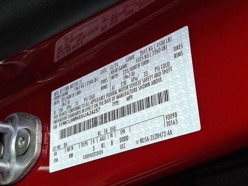 Used 2025 Ford Escape ST-Line w/ Cold Weather Package image 28