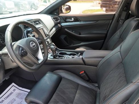Used 2023 Nissan Maxima SR w/ Sport Mat Group image 18