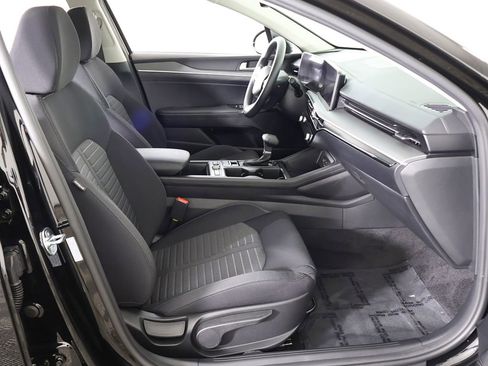 Certified 2025 Kia K5 LXS FWD image 29