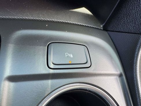 Used 2024 Chevrolet Equinox LT AWD/4WD image 36