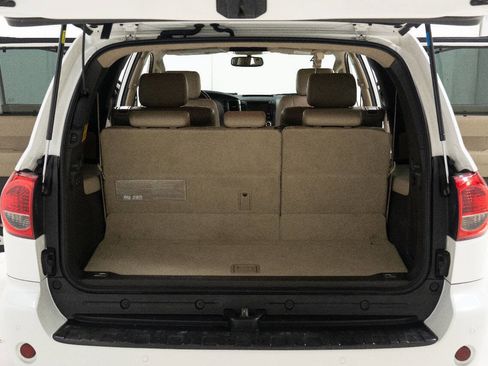 Used 2011 Toyota Sequoia Platinum image 59