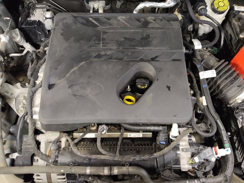 Used 2020 Ford Escape SE image 30