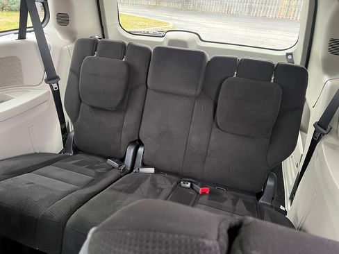 Used 2014 Dodge Grand Caravan SE w/ Quick Order Package 29E SE image 30