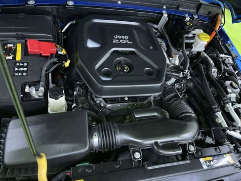 Used 2023 Jeep Wrangler Sahara image 29