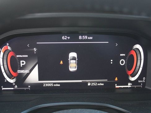 Used 2024 Nissan Rogue Platinum image 10