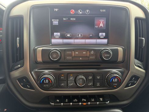 Used 2015 GMC Sierra 2500 Denali w/ Duramax Plus Package AWD/4WD image 19
