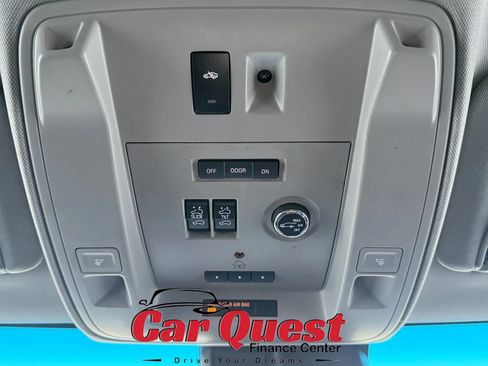 Used 2016 Cadillac Escalade Luxury AWD/4WD image 34