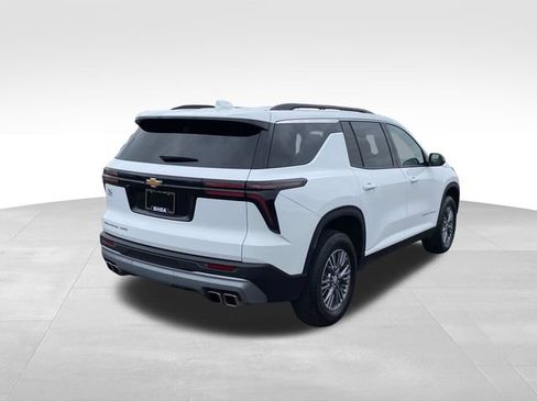 Certified 2026 Chevrolet Traverse LT AWD/4WD image 3