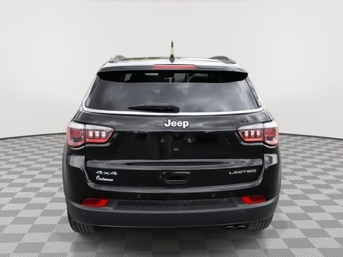 Used 2018 Jeep Compass Limited w/ Navigation Group AWD/4WD image 6