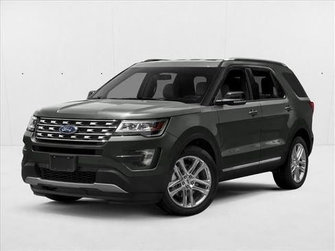 Used 2017 Ford Explorer XLT w/ Equipment Group 202A FWD image 1