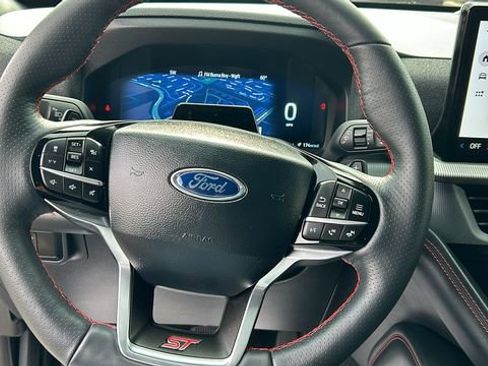 Certified 2025 Ford Explorer ST image 21