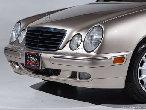 Used 2001 Mercedes-Benz E 320 Sedan image 12