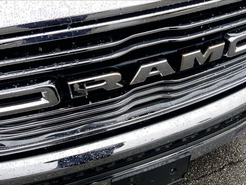 Used 2019 RAM 1500 Laramie image 28