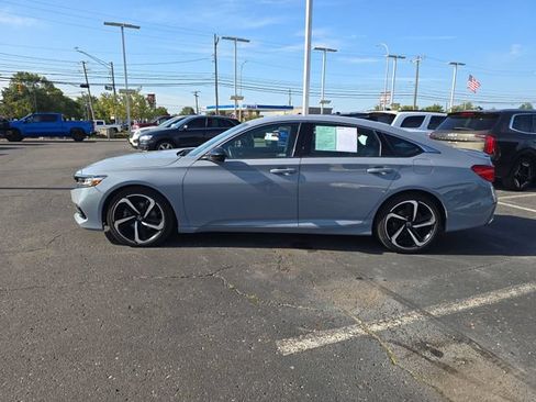 Used 2021 Honda Accord Sport image 5