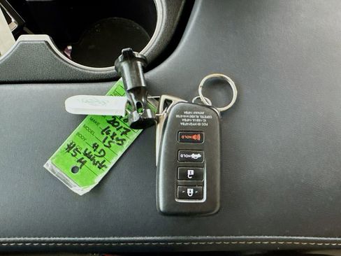 Used 2017 Lexus IS 200t w/ Navigation System Package image 36