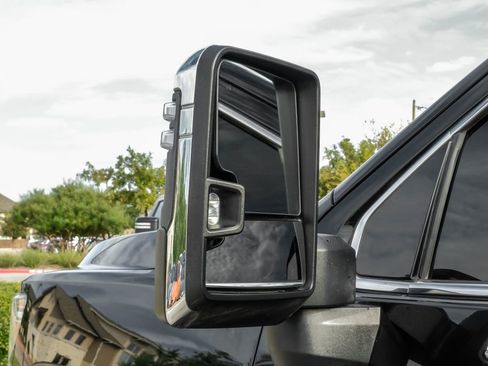 Used 2023 GMC Sierra 2500 Denali w/ Denali Ultimate Package image 49