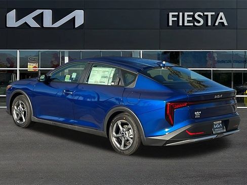 New 2025 Kia K4 LXS image 3