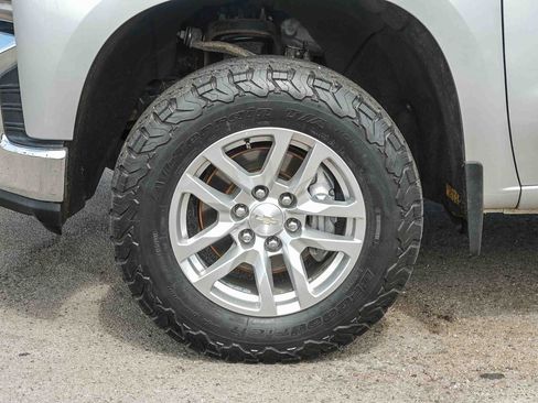 Used 2021 Chevrolet Silverado 1500 LT w/ Z71 Off-Road Package AWD/4WD image 10