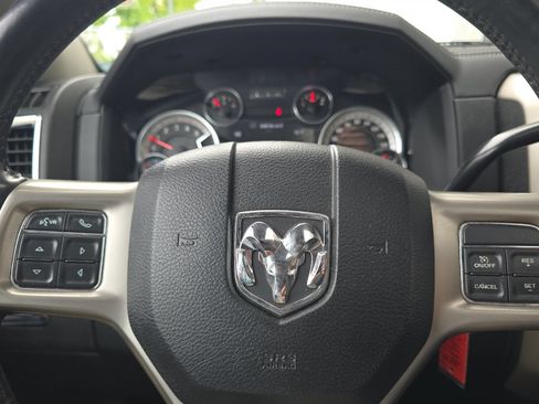 Used 2015 RAM 3500 Laramie w/ Convenience Group AWD/4WD image 22