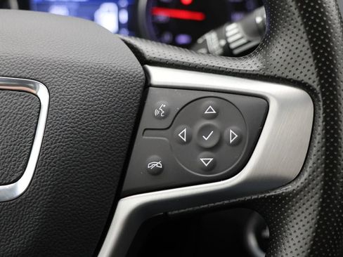 Used 2024 GMC Terrain SLE image 19