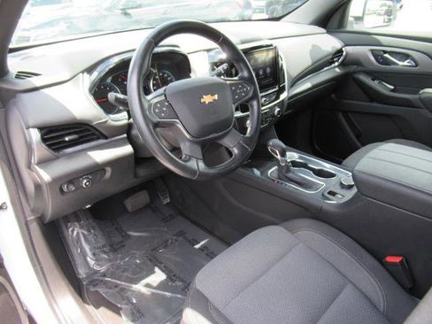 Certified 2023 Chevrolet Traverse LT FWD image 15